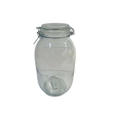 Elegant Storage Jar with Clip 2500 m