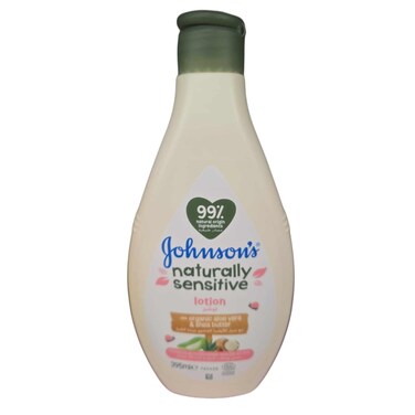 Johnsons Baby Naturally Sensitive Shampoo With Organic Aloe Vera 395ml