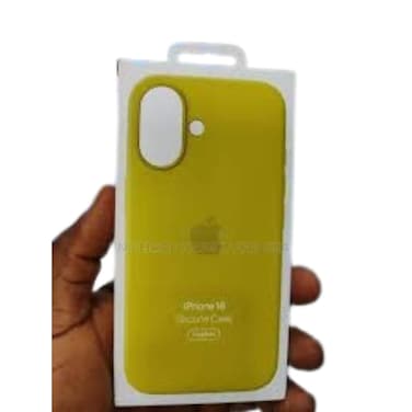 Apple iPhone 16 Silicone Case &ndash; Star Fruit