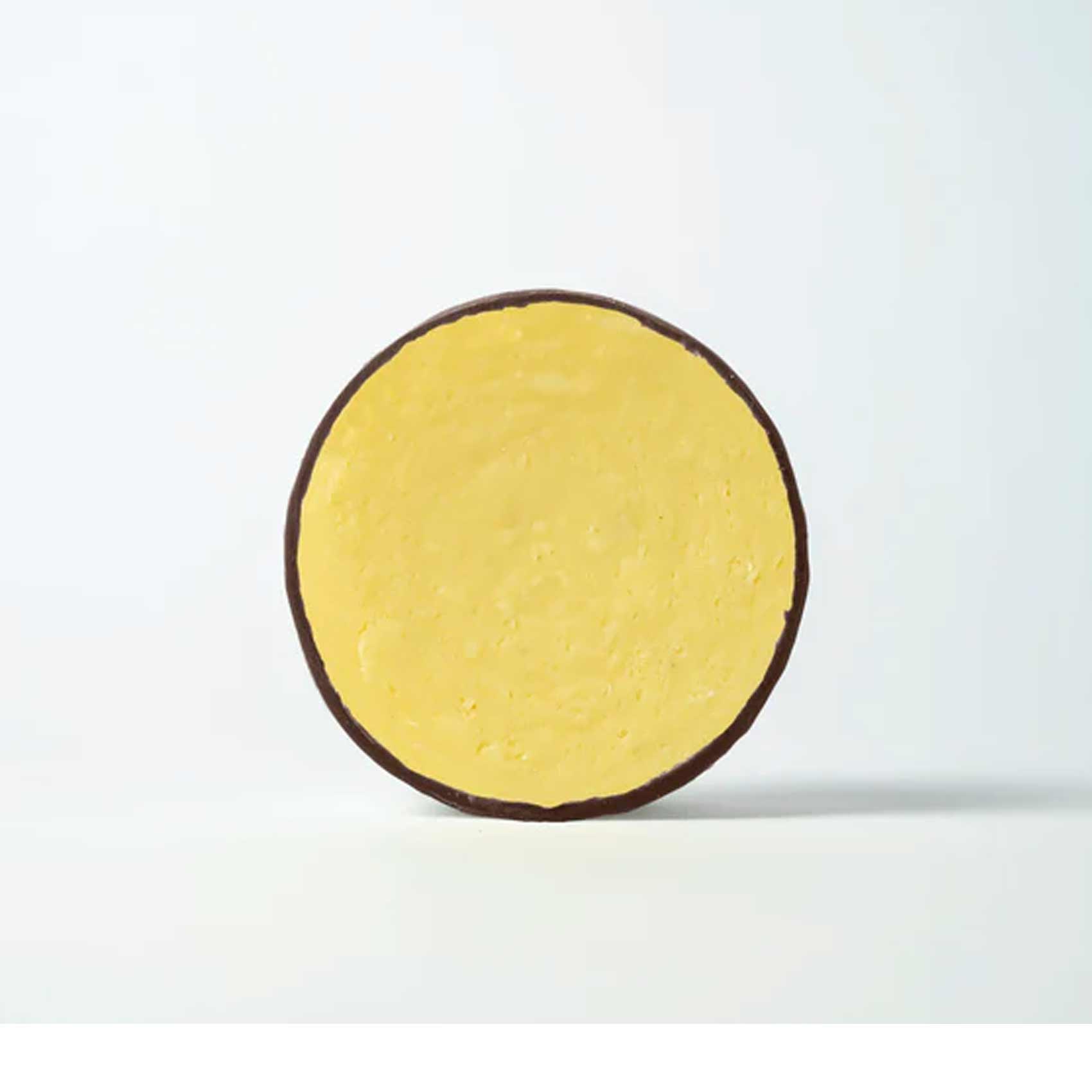 The Farm Smoked Cheddar Cheese on Oak Wood Creamy Smooth Taste 200 Gram product thumbnail 2