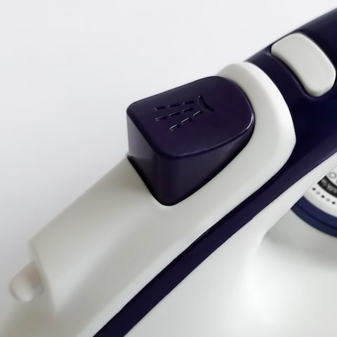 Ramtons&nbsp;Dry&nbsp;Iron&nbsp;With&nbsp;Spray Rm/693.