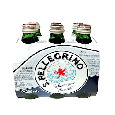 زجاجة مياه معدنية طبيعية غازية سان بيليجرينو 250 مل × 6 قطع