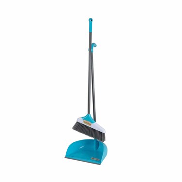 Britemax Dustpan With Broom