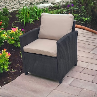 كرسي خارجي مفرد