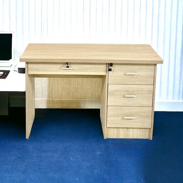 Wooden desk 80 x 40 x 75 cm