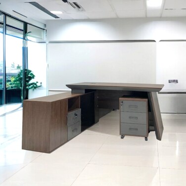 Wooden desk 140 x 70 x 75 cm