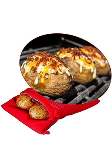 HA The wonderful potato grill bag for grilling potatoes in the microwave with ease and in a short time