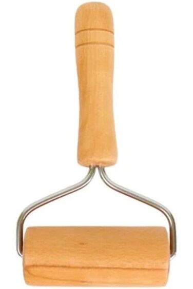 wooden dough roller with handle
