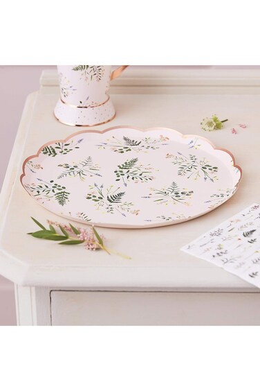 أطباق ورقية لحفلات الشاي بنقشة زهور جينجر راي