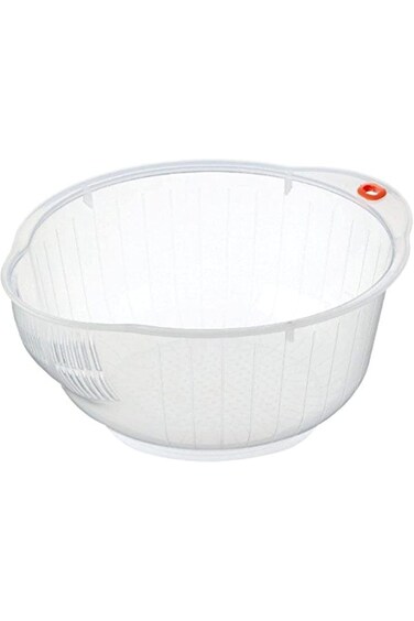 Inomata Plastic Japanese Rice Washing Bowl with Strainer, 2 quart