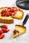 MasterClass Cake Slicer, Soft-Grip Cake Slicer Server, Cutter Edge, Stainless Steel, 26cm, Black, C