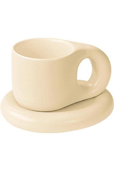 كوب قهوة ممتلئ، أكواب لطيفة، كوب سيراميك جمالي، أكواب قهوة، كوب بيج غير لامع مع صحن للمكتب