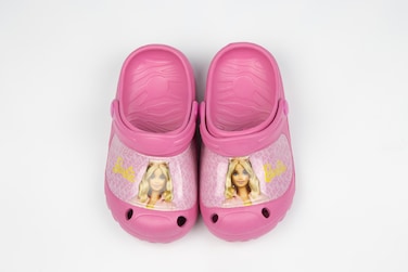 Barbie Kids Clogs &ndash; Lightweight, Comfortable Slip-On Sandals &ndash; Pink