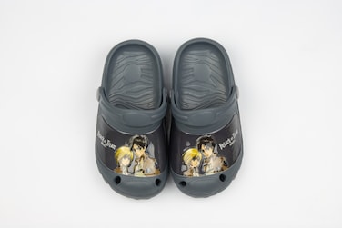 ATTACK ON TITANS Kids Clogs &ndash; Lightweight Slip-On Sandals with Ventilation Holes &ndash; Grey