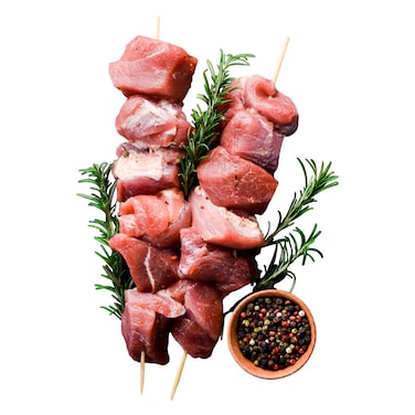 أسياخ لحم الضأن المتبلة