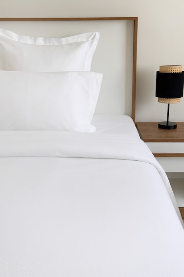 طقم غطاء لحاف فندقي منسوج بنقشة الماس جاكار مكون من 5 قطع – مقاس كوين