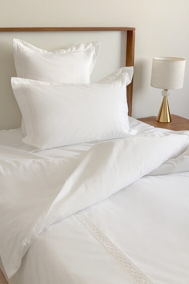 طقم غطاء لحاف فندقي منسوج بنقشة ترانكويليتي جاكار مكون من 3 قطع – مقاس مفرد