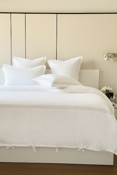 طقم غطاء لحاف فندقي منسوج بنقشة ترانكويليتي جاكار مكون من 5 قطع – مقاس كوين