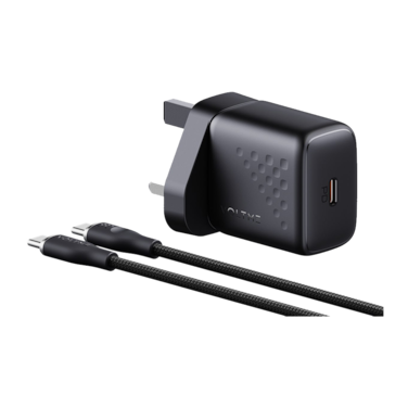 شاحن جداري فولتمي ريفو لايت بمنفذ USB-C مع سلك USB-C إلى USB-C وبقوة 30 واط - أسود