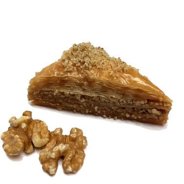 بقلاوة مثلثات بالجوز