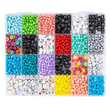 خرز مع لفة خيط ومقص