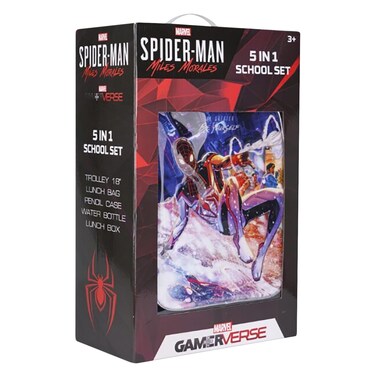 Marvel Spider-Man Miles Morales 5in1 School Set with 18" Trolley &ndash; Ages 3+
Includes: Trolley Bag (18") &ndash; Lunch Bag &ndash; Pencil Case &ndash; Water Bottle &ndash; Lunch Box
