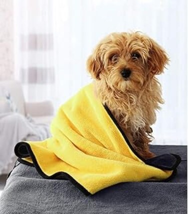 Azonee 2 Pcs Dog Bath Towel, Super Absorbent Coral Velvet Dog Towel Shammy Towel Pet Shower Towel Cat Grooming Towel for Medium Dogs and Cat, Machine Washable Yellow &amp; Grey 19.7" x 39.4