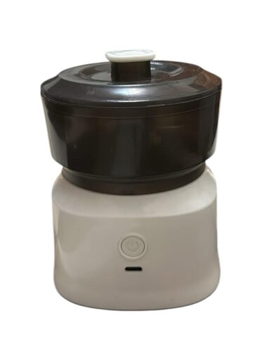 Electric Food Blender, White. Quickly chops, mixs, puree, mince or emulsify ingredients