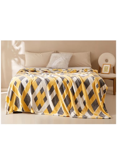 Light weight Extra Soft Single Size Solid Blanket all season Flannel Fleece Throw Blanket 150x200cm 100% Polyester-Multicolor