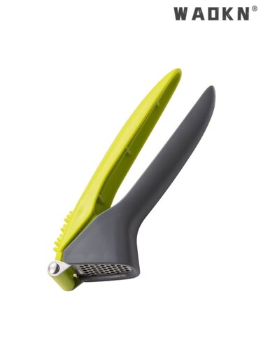 Manual Garlic Press, Stainless Steel Garlic Crusher for Effortless Mincing, Perfect for Homemade Sauces and Dips, Essential Kitchen Tool for Flavorful Cooking and Easy Prep