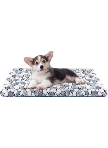 VANKEAN Dog Crate Pad Bed Mat Reversible (Warm &amp; Cool), Soft Pet Sleeping Mat Dog Bed for Crate Suitable for Small to XX-Large Dogs and Cats, Machine Washable Crate Beds, Grey Stone Pattern