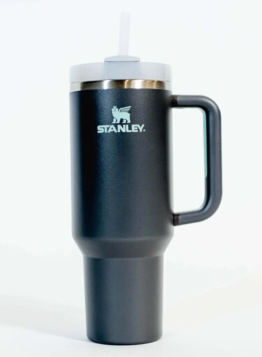 Quencher H2.0 FlowState Vacuum Insulated Tumbler &acirc;&euro;&ldquo; 40 oz Black Stainless Steel Travel Mug with Leakproof Lid &amp; Straw   Double-Walled Design Keeps Drinks Hot for 7 Hours &amp; Cold for 24 Hours   Durable, Portable &amp; Ideal for Coffee, Water, Smoothies, Iced Tea &amp; On-the-Go Hydration