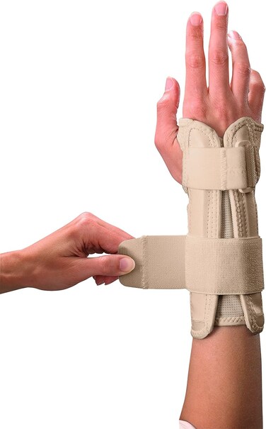 Mueller Wrist Stabilizer Beige- LG/XL:308