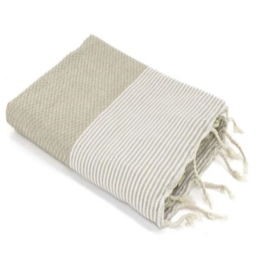 منشفة شاطئ بنمط خلية النحل من قطن مُعاد تدويره بنسبة 100% بلون البيج
