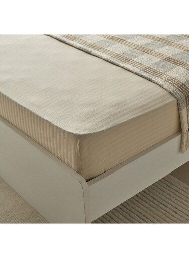 Box Hamilton Satin Stripe Queen Fitted Sheet 150 x 200 x 36 cm