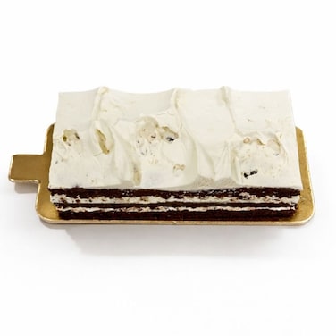 Fudge Cake With Pistachio 