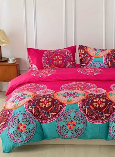 Home Queen size 6 piece duvet cover set with mandala design.