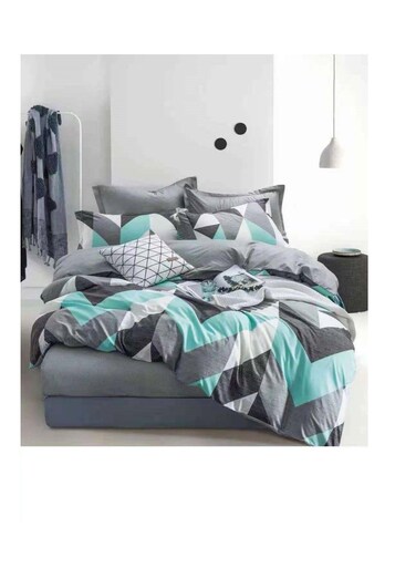 Baig Petals And Floral Designs Single-Size Duvet Cover Set, Multicolour -160X210cm, Fitted Sheets Size (120X200)+30cm Cotton+Polyester