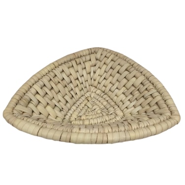 AKDC Rattan Triangle Bowl Fruit Basket Decorative Organizer Storage 26cmX10cm-(Wash White)