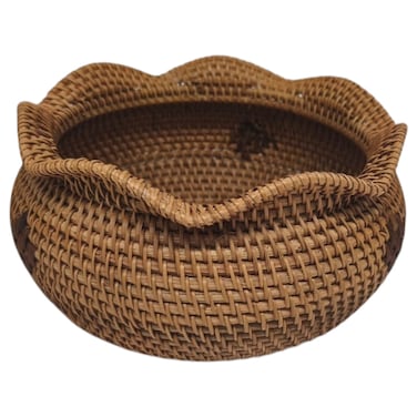 AKDC Rattan Round Fruit Basket Round Fruit Bowl Bread Basket Food Storage Bowl Snack Serving Bowl 22CM(Brown)