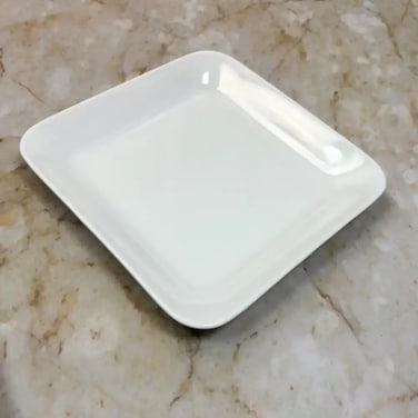 Dynasty Melamine Italy Designed 9 Inch Square Plate- White