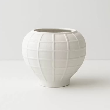 Decorative Ceramic Flower Pot With Berber Fleece Shade- White