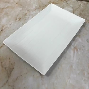 Dynasty Melamine Italy Designed 10 Inch Matt Finish Medium Tray- White