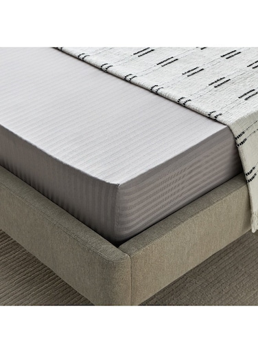 Box Hamilton Satin Stripe Twin Fitted Sheet 120 x 200 x 36 cm
