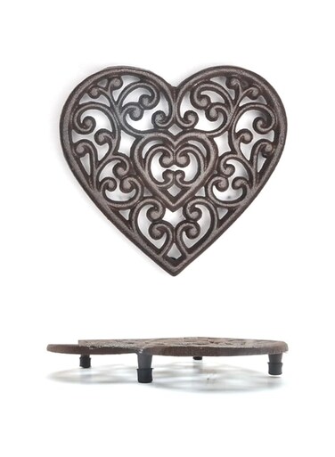 THE WHITE SHOP Cast Iron Heart Trivet   Decorative Cast Iron Trivet for Kitchen Countertop Or Dining Table   Vintage Design  with Rubber Pegs/Feet - Recycled Metal   Silver with Black
