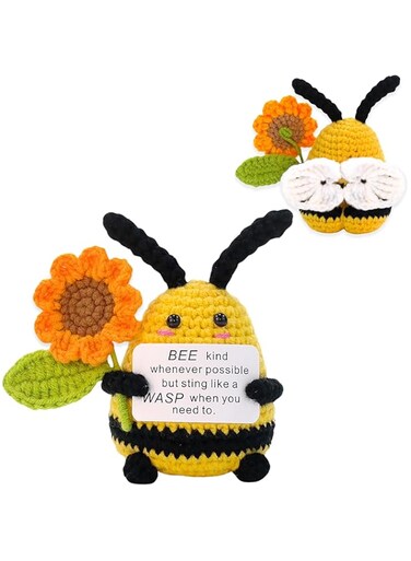 Tazweeq Positive Bee Cute Crochet Bee with Positive Affirmations Card, 3 inch Knitted Doll with Positive Card for Cheer Up Gifts and Party Decorations, Cute Positive Potato Crochet Doll for Birthday
