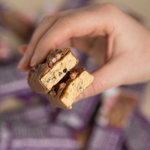 Fulfil Chocolate Caramel and Cookie Dough Vitamin and Protein Bar 55g