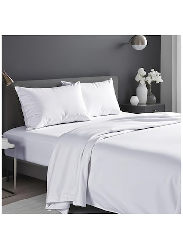 Xclusives King Bed Sheet Set White &acirc;&euro;&ldquo; 4 Piece Bedding Set, 270 &Atilde;&mdash; 260 cm, Soft Brushed Microfiber Bed Sheets, 40 cm Deep Pocket, Wrinkle &amp; Fade Resistant