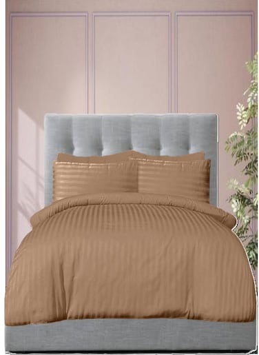 6 Pieces Queen Size Duvet Cover Set - Includes 1 Duvet Cover (220x240cm), 1 Fitted Sheet (150x200+30cm), 4 Pillow Cases (53x75cm)