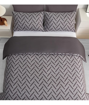 Home Reversible Duvet Cover Set &acirc;&euro;&ldquo; 3 Pcs Soft Microfiber Bedding Set with Zipper Closure and Corner Ties &acirc;&euro;&ldquo; Breathable, Durable &amp; Easy Care Quilt CoverReversible Duvet Cover Set &acirc;&euro;&ldquo; 3 Pcs Soft Microfiber Bedding Set with Zipper Closure and Corner Ties &acirc;&euro;&ldquo; Breathable, Durable &amp; Easy Care Quilt Cover